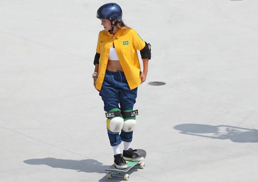 A imagem mostra Yndiara Asp, atleta brasileira, nos Jogos Olímpicos de Tóquio - 2020.