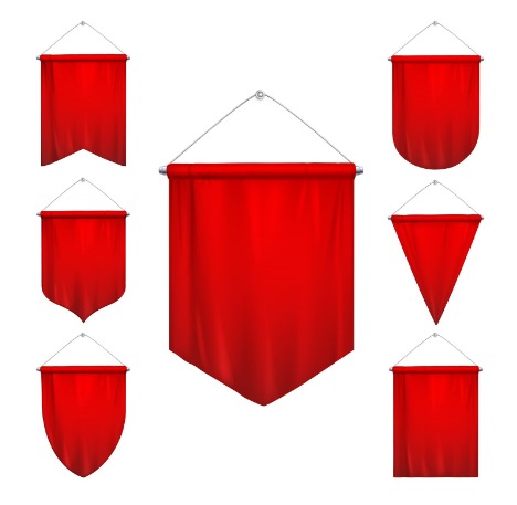 A imagem apresenta sete bandeiras vermelhas, cada uma com um corte diferente. São três de cada lado do mesmo tamanho e uma em destaque, no meio da imagem.